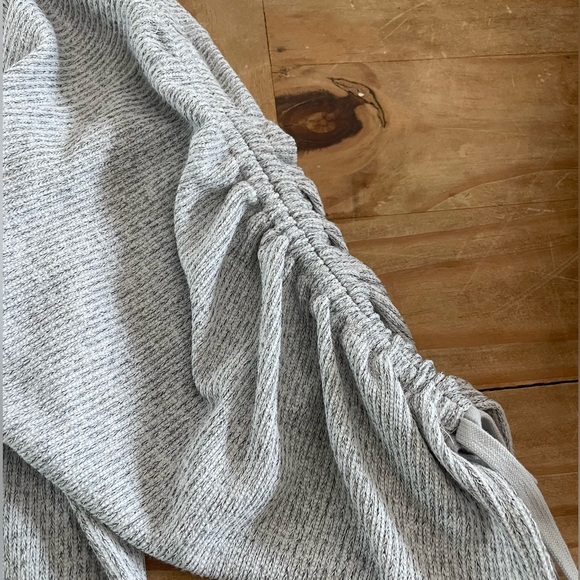 MAX STUDIO Ruched 3/4 Dolman Sleeve Sweater - Picture 2 of 7